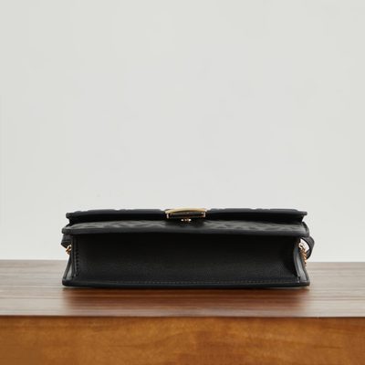 Fendi Wallet On Chain Baguette (T) — 4