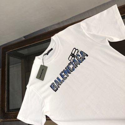 Balenciaga T-shirt — 3