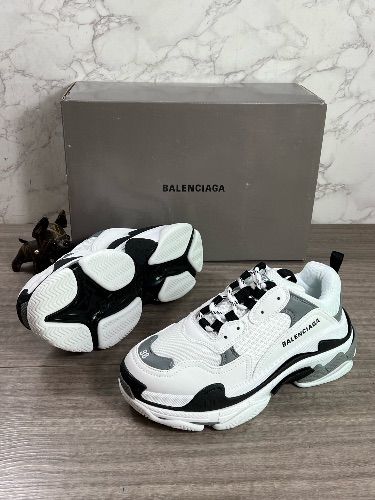 Balenciaga Triple S sneakers — 4