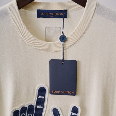Louis Vuitton Short-Sleeved Signature Patch Crewneck — 4