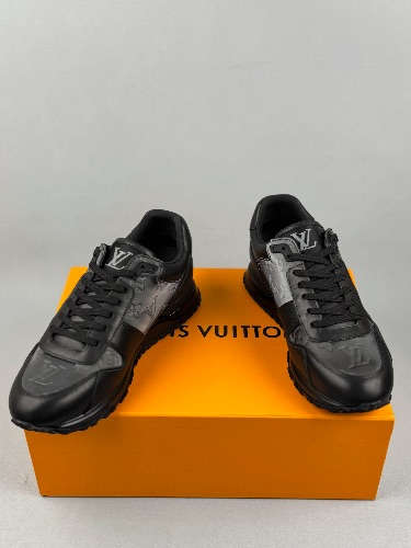 Louis Vuitton Run Away trainers in black — 4