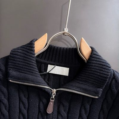 Burberry long-sleeved knit sweater — 5