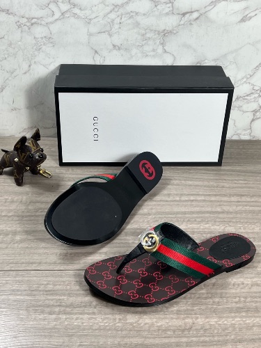 Gucci Double G thong sandals — 4