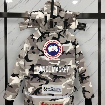 Canada Goose camouflage winter parka — 4