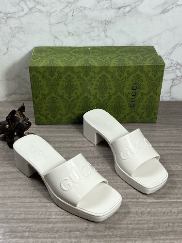 Gucci Plastique rubber platform slide sandals — 4