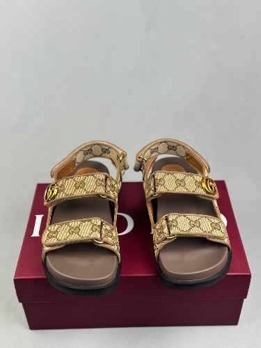Gucci Double G sandals — 3