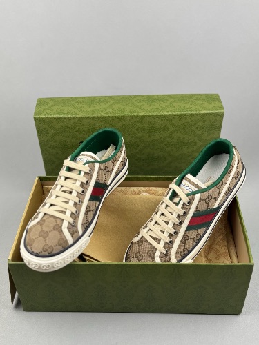 Gucci Tennis 1977 sneakers in beige and ebony Original GG canvas