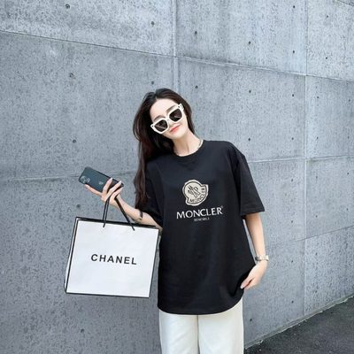 Moncler cotton t-shirt with a printed logo — 9
