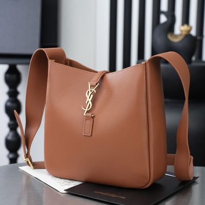 Saint Laurent Le 5 à 7 Supple shoulder bag — 5