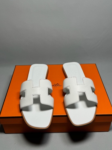 Hermès Oran sandals — 3
