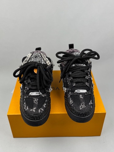 Louis Vuitton Skate sneakers in a black Swarovski monogram design — 3