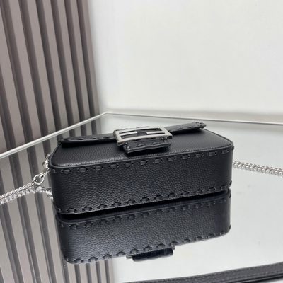 Fendi Baguette bag (T) — 3