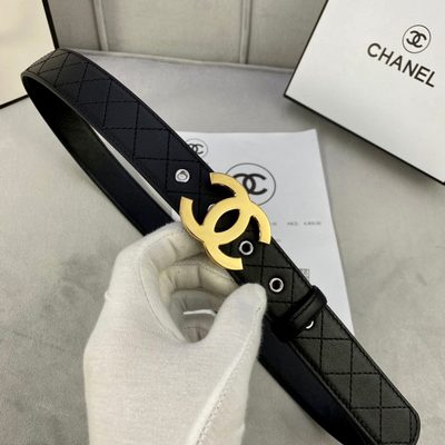 Chanel quilted leather belt featuring a prominent silver interlocking CC logo buckle — 5