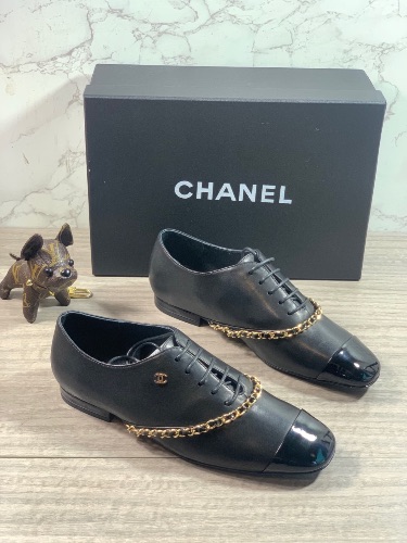 Chanel black leather lace-up oxford shoes — 4