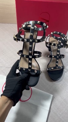Valentino Garavani black leather Rockstud sandals featuring a 60mm block heel — 5