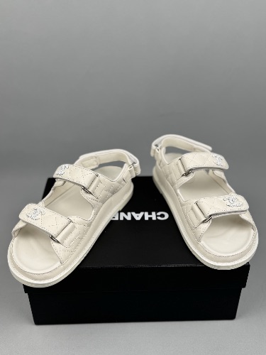 Chanel "Dad Sandals" in quilted leather — 4