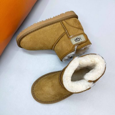 children's UGG-style strap winter boots — 9