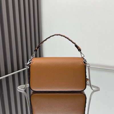Fendi Baguette bag (T) — 4