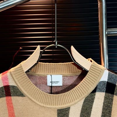 Burberry Sweater — 6