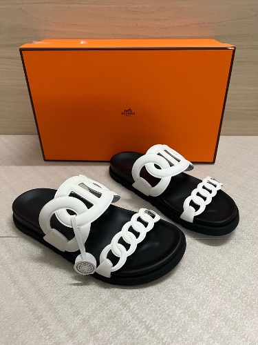 Hermès Extra sandals in white nappa leather — 4