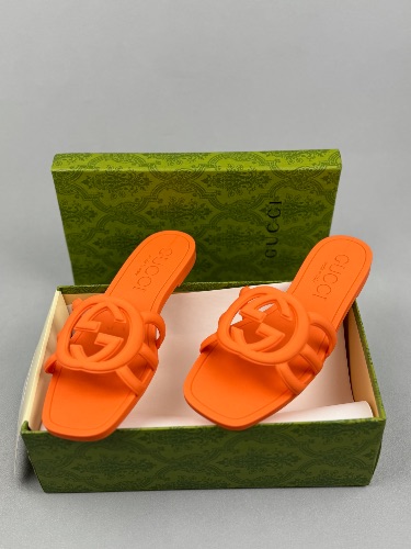Gucci Interlocking G slide sandals