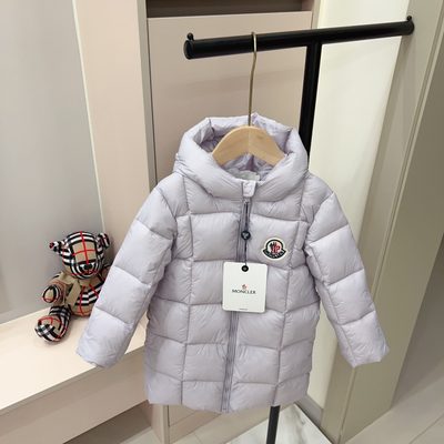 Moncler children's hooded puffer jacket — 3