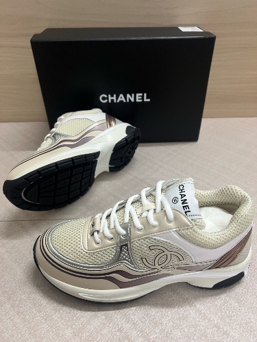 Chanel CC Runner sneakers