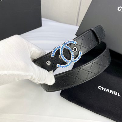 Chanel quilted black leather belt featuring a silver CC logo buckle — 4