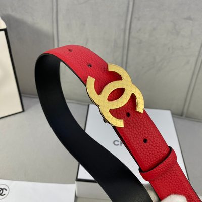 Chanel red leather belt features a gold-tone interlocking CC buckle — 3