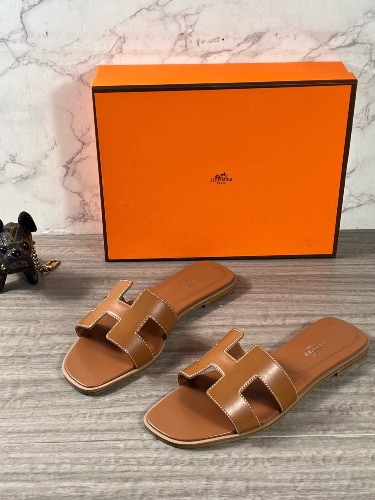 Hermes Oran sandals — 3