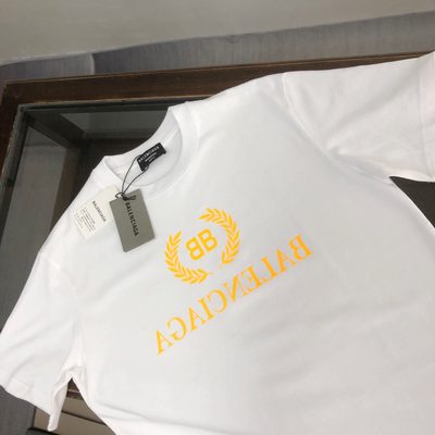 Balenciaga T-Shirt — 3