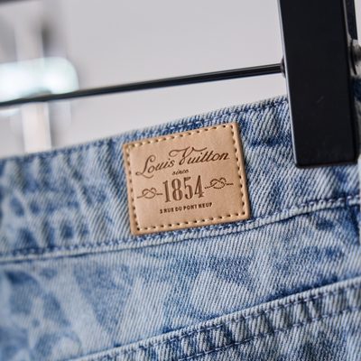 Louis Vuitton Bloom jeans — 10
