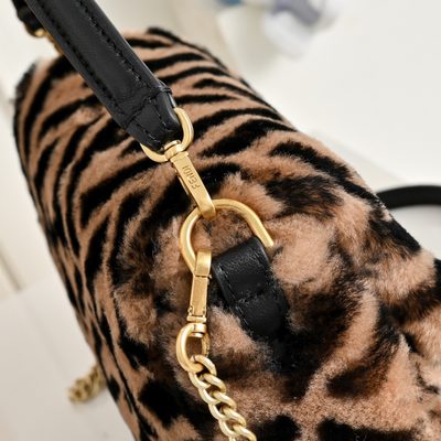 Fendi Baguette bag (T) — 4