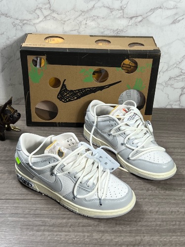 Nike x Off-White Dunk Low sneakers