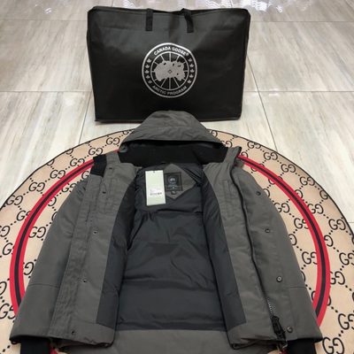 Canada Goose men's hooded parka with four — 6