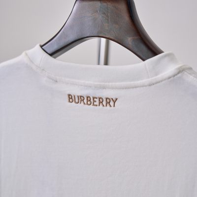 Burberry T-shirt — 9