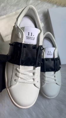 Valentino Garavani Rockstud Untitled white leather sneakers — 5