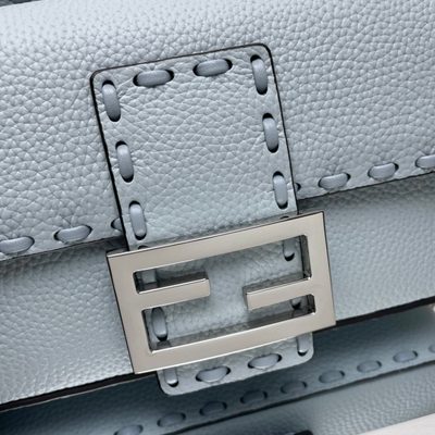 Fendi Baguette bag (T) — 3