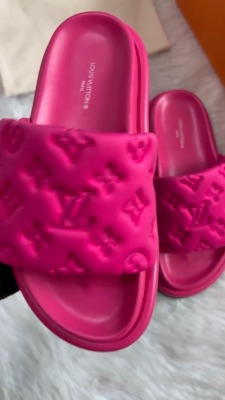 Louis Vuitton Pool Pillow comfort mules in fuchsia pink — 5