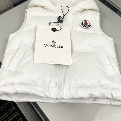 Moncler children's Gilet — 4