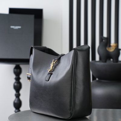 Saint Laurent Le 5 À 7 Large Leather Shoulder Bag — 4