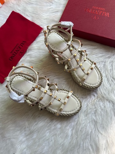 Valentino Garavani Ivory Rockstud Wedge Sandals — 4