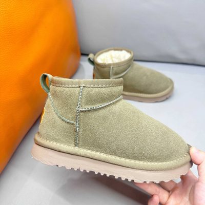 UGG Classic Ultra Mini Boots — 8