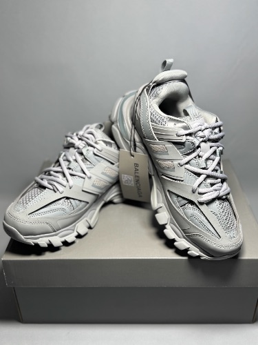 Balenciaga Track sneakers in light grey — 4