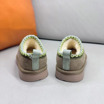 UGG Tazz (or UGG Tazz II) platform mule slipper — 7