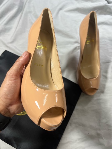 Christian Louboutin beige patent leather New Very Privé peep-toe platform pumps — 4