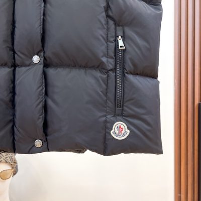 Moncler Macareux Hooded Gilet — 5