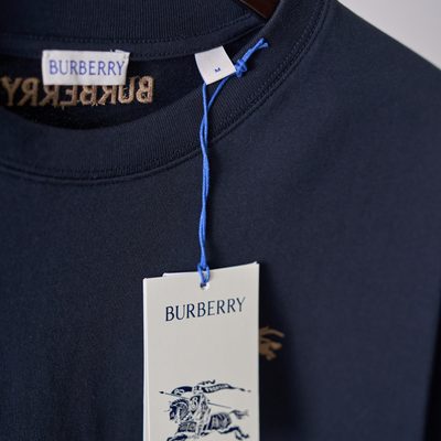 Burberry T-shirt — 4