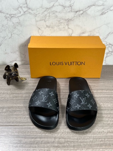 Louis Vuitton Waterfront mule slides — 3
