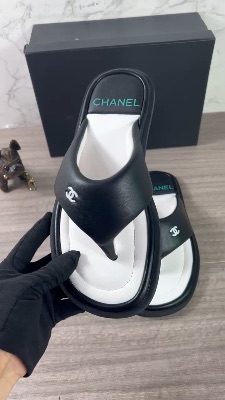 Chanel padded flip flops — 5